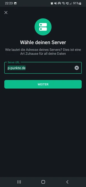 Der Bildschirm zur Auswahl eines Home-Servers. In dem Feld ist p-punkte.de eingetragen, darunter ist ein Button 'Weiter'